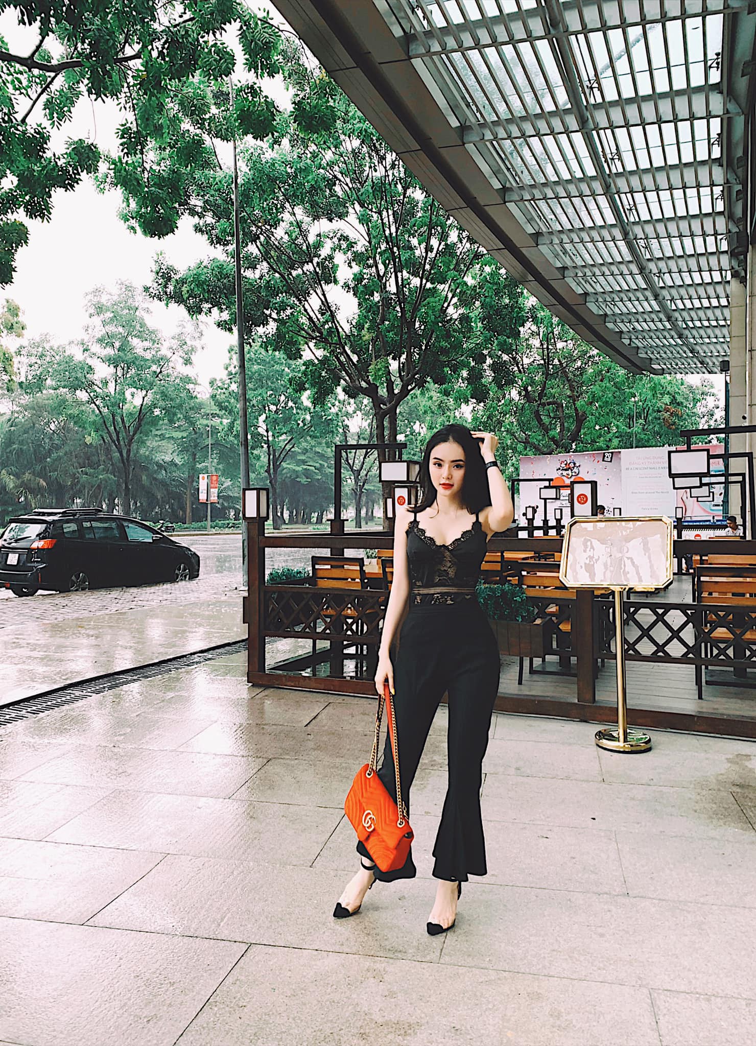 Ngỡ ngàng suýt không nhận ra diện mạo hiện tại của em gái Angela Phương Trinh, bớt khoe thân lại càng quyến rũ