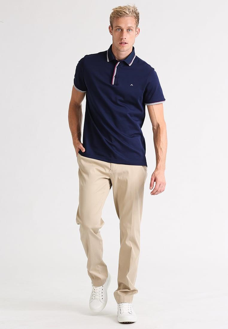 Diện áo polo nam đẹp không hề đơn giản như bạn nghĩ Diện áo polo nam đẹp không hề đơn giản như bạn nghĩ