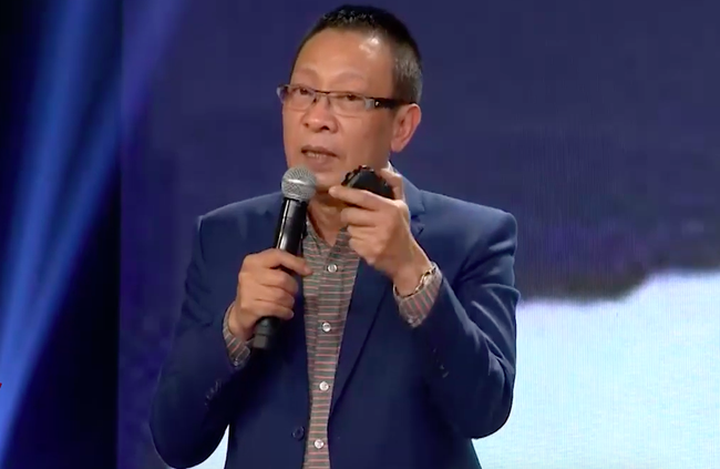 Lại Văn Sâm bất ngờ lên tiếng xin lỗi HLV Park Hang Seo trên truyền hình