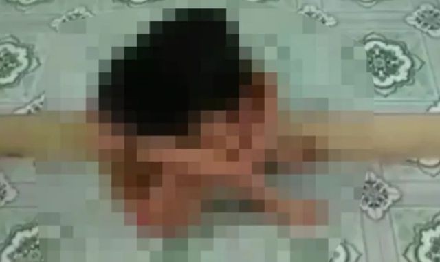 Vụ nữ sinh lớp 9 bị 5 bạn lột quần áo đánh tập thể ở Hưng Yên: Tạm đình chỉ hiệu trưởng, chuyển giáo viên chủ nhiệm