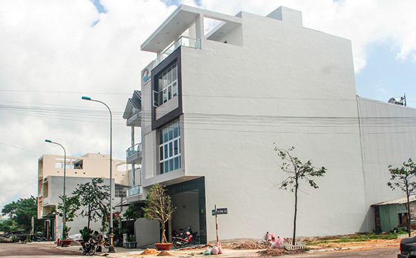 Khám xét nhà con trai ông Trần Bắc Hà, thu nhiều tài liệu quan trọng