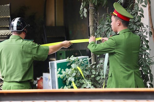 Hà Nội: Cháy quán cafe giữa trưa, 1 người chết