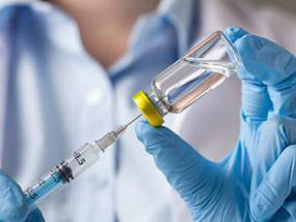 Sự thật về vắc xin chữa ung thư giá tiền tỷ: Người Việt phát sốt, BS tại Nhật khuyên chưa nên dùng