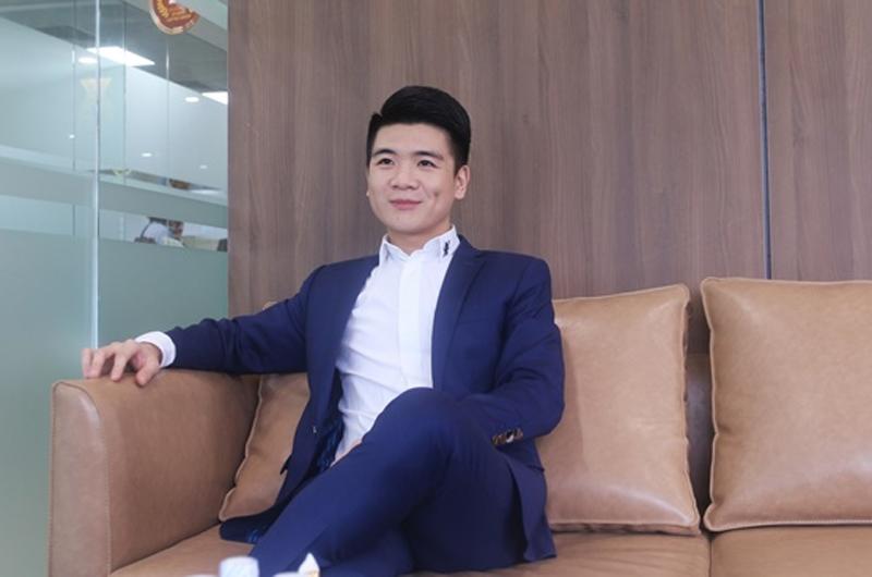 3 thiếu gia Việt tự lập, giàu có: Người làm nhân viên học việc, người mở cửa hàng bánh canh