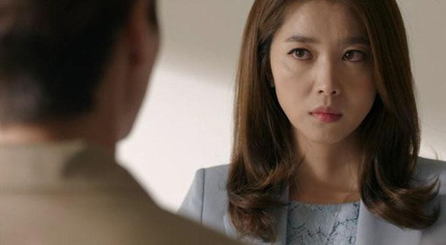 Vợ cũ mặt dày nhắn tin bảo chăm sóc chồng giúp chị, tôi mới dọa cho khiến ả xanh mặt, âm thầm rút lui