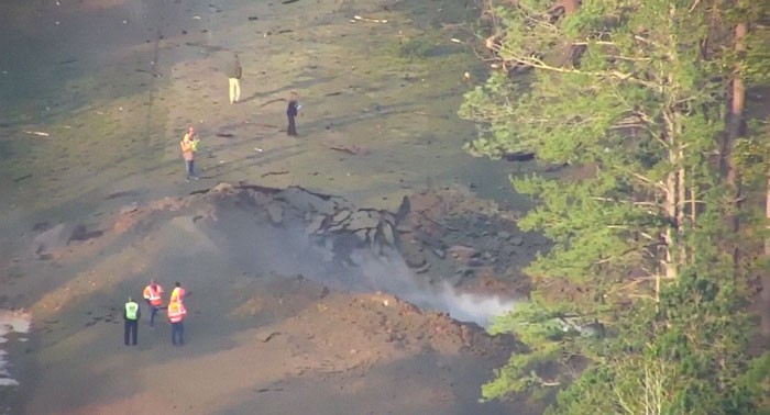 Mỹ: Tài xế xả thân mình lái xe bồn bốc cháy rời xa khu dân cư trước khi phát nổ