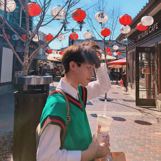 Hội con nhà giàu Việt đón chào thành viên mới: 15 tuổi đã cực kì bảnh bao, đẹp trai như idol Hàn Quốc Hội con nhà giàu Việt đón chào thành viên mới: 15 tuổi đã cực kì bảnh bao, đẹp trai như idol Hàn Quốc