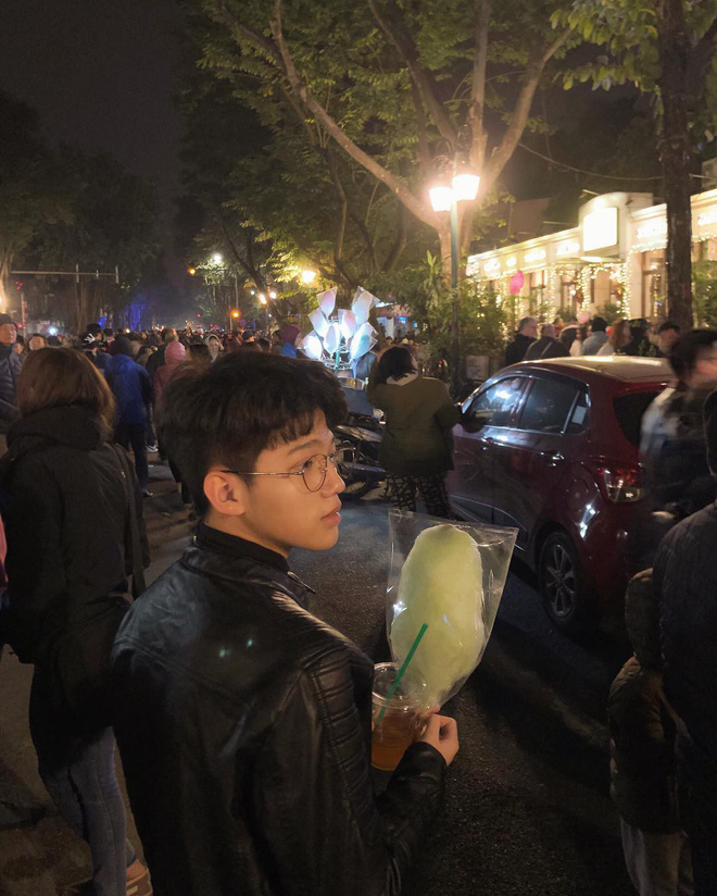 Hội con nhà giàu Việt đón chào thành viên mới: 15 tuổi đã cực kì bảnh bao, đẹp trai như idol Hàn Quốc Hội con nhà giàu Việt đón chào thành viên mới: 15 tuổi đã cực kì bảnh bao, đẹp trai như idol Hàn Quốc