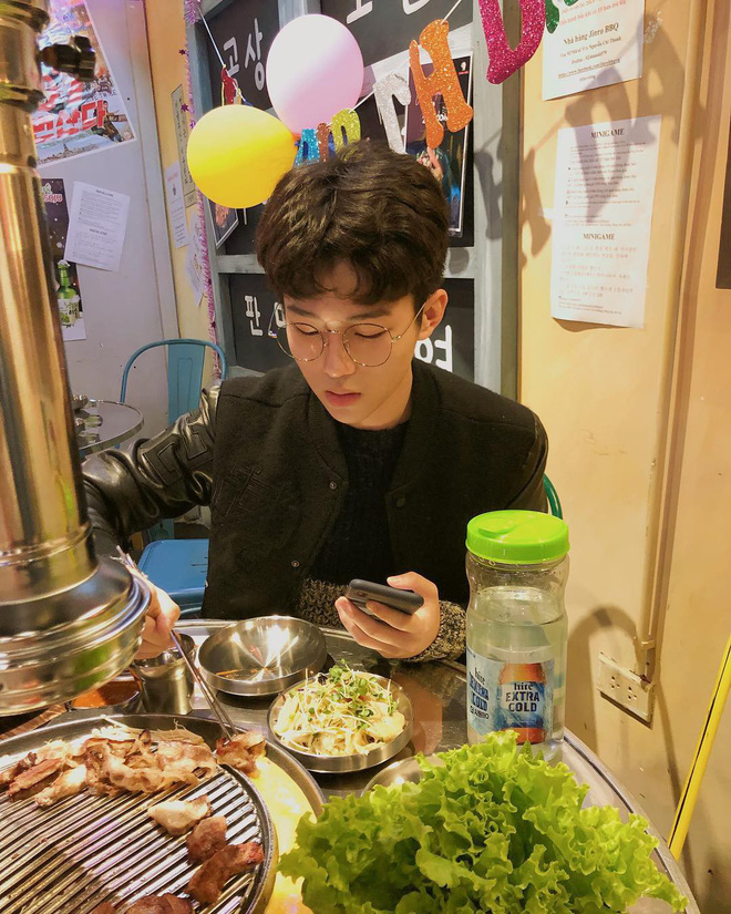 Hội con nhà giàu Việt đón chào thành viên mới: 15 tuổi đã cực kì bảnh bao, đẹp trai như idol Hàn Quốc Hội con nhà giàu Việt đón chào thành viên mới: 15 tuổi đã cực kì bảnh bao, đẹp trai như idol Hàn Quốc