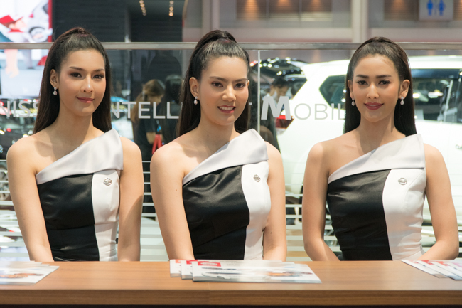 Dàn chân dài khoe sắc tại triển lãm Bangkok International Motorshow 2019