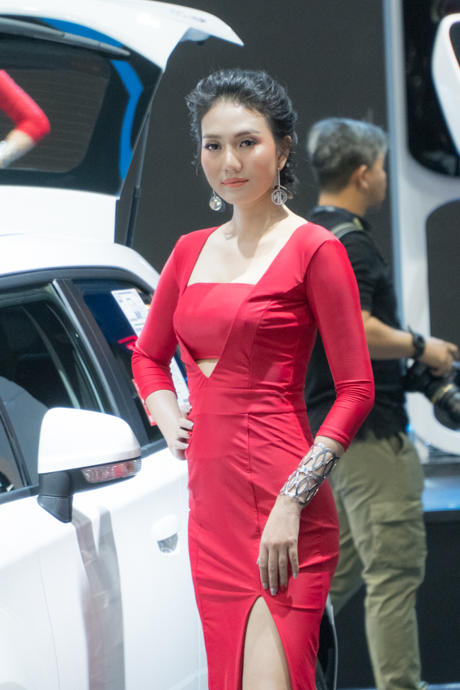 Dàn chân dài khoe sắc tại triển lãm Bangkok International Motorshow 2019