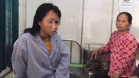 Nữ sinh lớp 9 bị đánh dã man, lột đồ: Hoàn cảnh quá đáng thương!