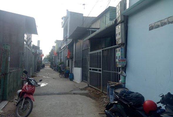 Đi làm về, người dân tá hỏa phát hiện cả ngôi nhà biến mất