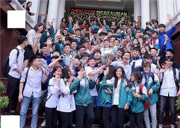 Hết Khá bảnh, đến lượt thánh chửi Dương Minh Tuyền được chào đón như sao hạng A