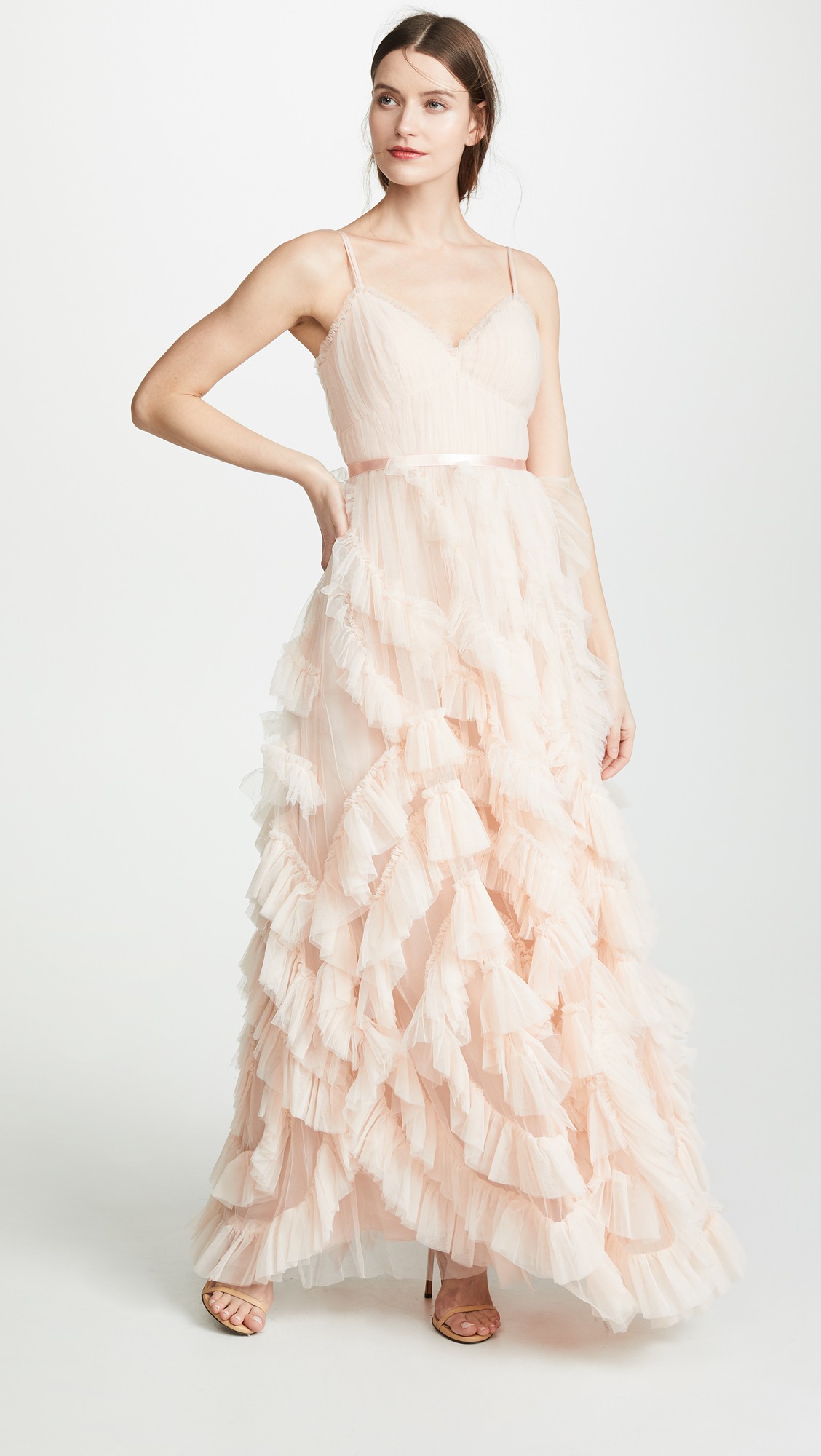 5 gam màu được dự báo sẽ lên ngôi trong thời gian tới, chị em hãy sắm quần áo ngay kẻo lỡ mốt