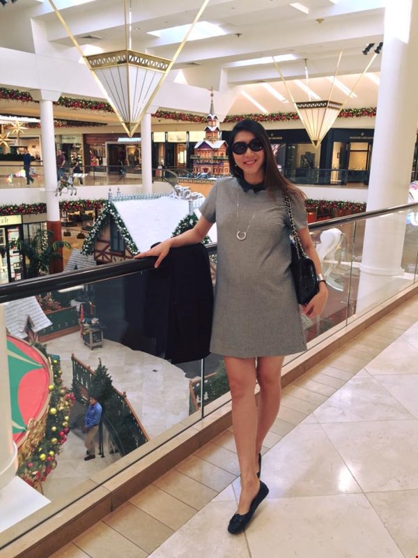 Cuộc sống của sao Việt ở Mỹ: Người bán quần áo, người sống trong nhà di động dành cho người nghèo