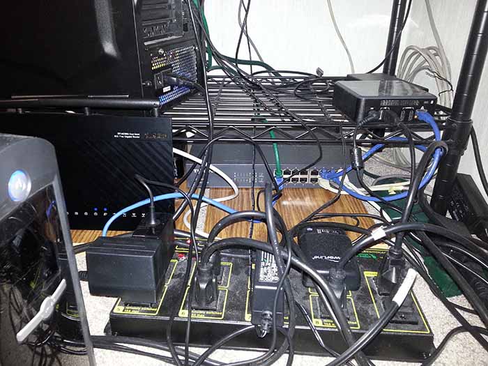 Tại sao Internet đôi lúc đột ngột mất kết nối?