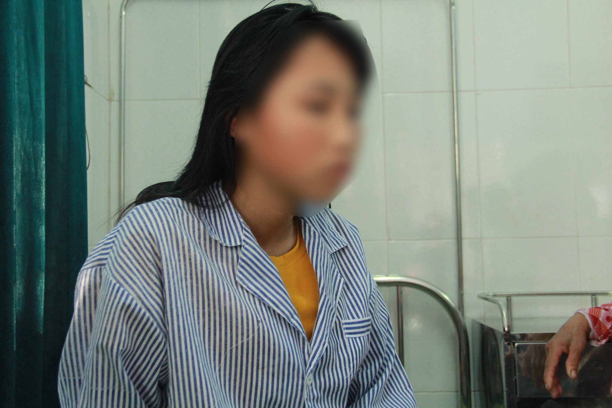 Nữ sinh quay clip bạn bị lột đồ, đánh hội đồng: Em kinh sợ hành động của chính mình. Nếu được quay trở lại em sẽ không làm vậy