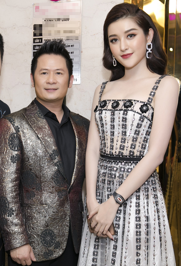 Huyền My đeo đồng hồ 3 tỷ đồng đi sự kiện