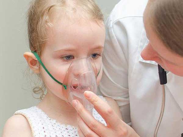 Trẻ mắc tiểu đường tăng cao, nhiều bé phải tiêm hàng ngày: Dấu hiệu cần đưa trẻ đi khám