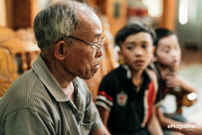 Lên bản Bống Hà gặp cậu bé đạp xe 100km thăm em: Vì vạn sự đều có bắt đầu và kết thúc, chỉ có anh em mình luôn luôn bên nhau