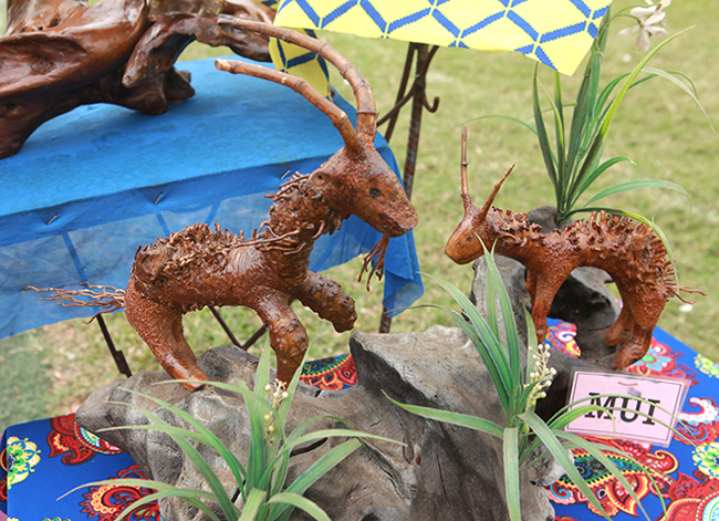 Chiêm ngưỡng 12 con giáp làm từ rễ tre độc nhất vô nhị ở Việt Nam