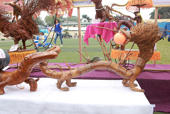 Chiêm ngưỡng 12 con giáp làm từ rễ tre độc nhất vô nhị ở Việt Nam