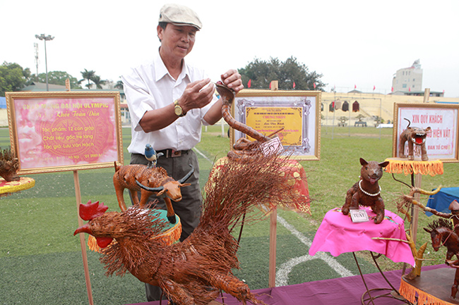 Chiêm ngưỡng 12 con giáp làm từ rễ tre độc nhất vô nhị ở Việt Nam