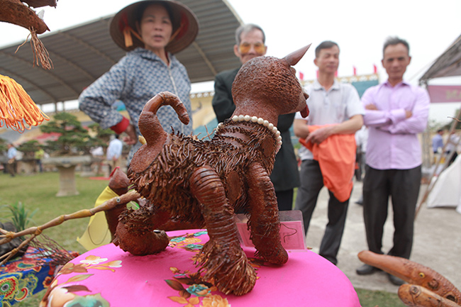 Chiêm ngưỡng 12 con giáp làm từ rễ tre độc nhất vô nhị ở Việt Nam