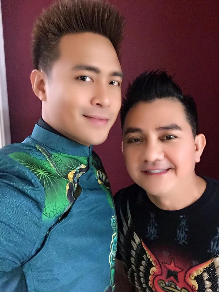 Những hình ảnh cuối cùng của nghệ sĩ Anh Vũ trước lúc qua đời: Lạc quan và miệt mài cùng nghiệp diễn Những hình ảnh cuối cùng của nghệ sĩ Anh Vũ trước lúc qua đời: Lạc quan và miệt mài cùng nghiệp diễn