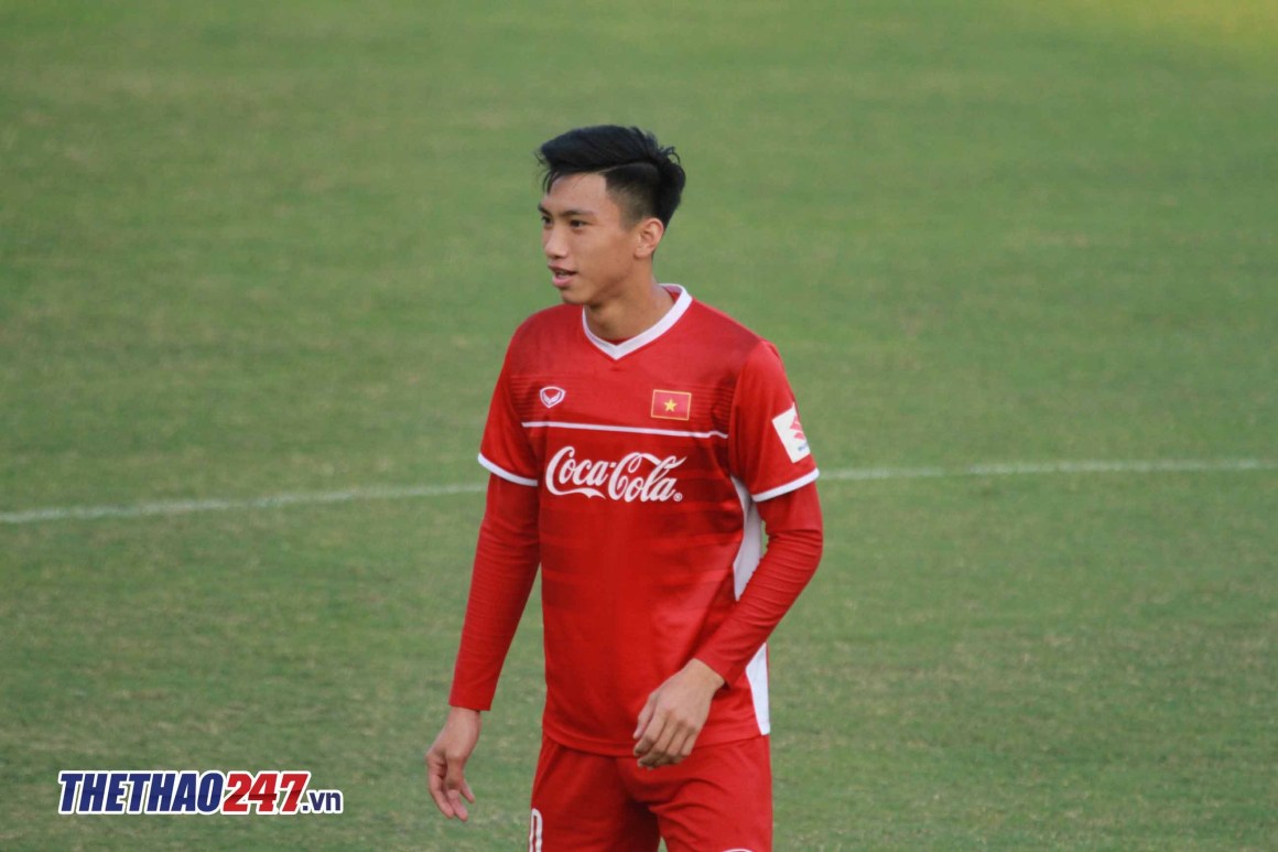 Báo Hàn ngỡ ngàng trước tin Văn Hậu sang Đức thi đấu