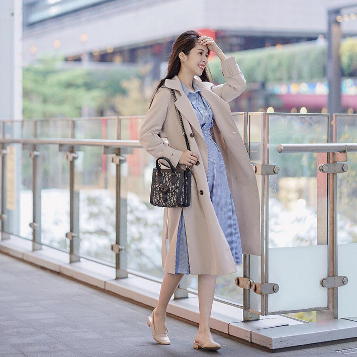 Nàng công sở cứ tưởng mặc đồ theo style sang xịn khó lắm, nhưng hóa ra lại cực dễ nếu học theo 15 set đồ dưới đây