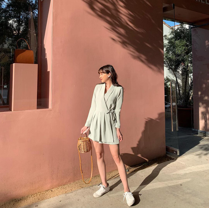 Nàng công sở cứ tưởng mặc đồ theo style sang xịn khó lắm, nhưng hóa ra lại cực dễ nếu học theo 15 set đồ dưới đây