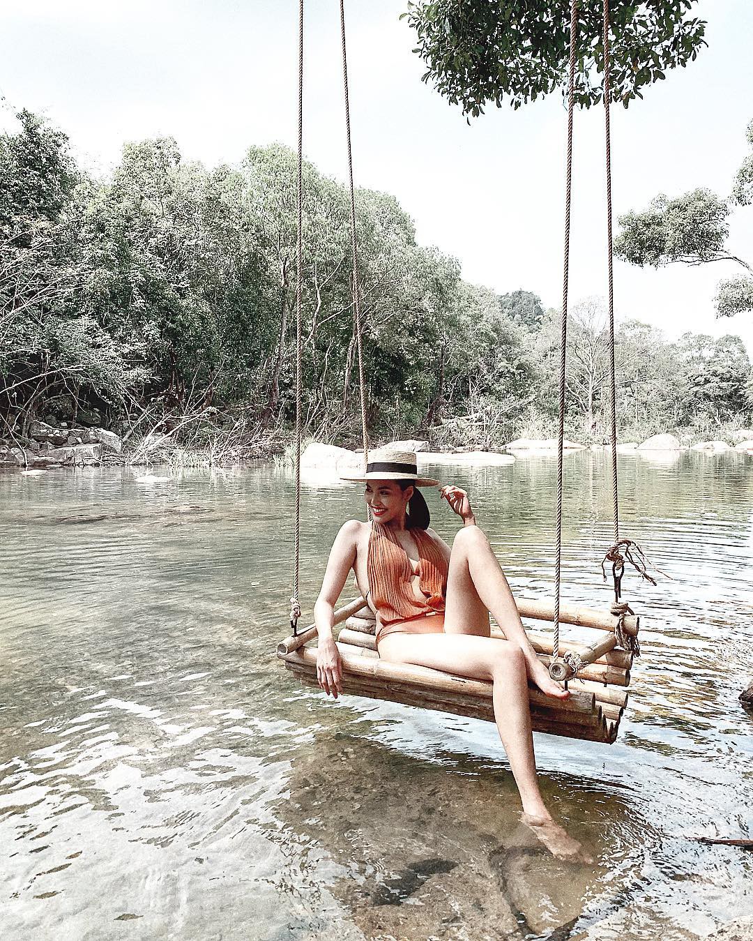 Chẳng còn khoe nhà sang xe xịn mà tập trung vào việc này, phải chăng Lan Khuê sẽ phụ giúp ông xã việc kinh doanh?