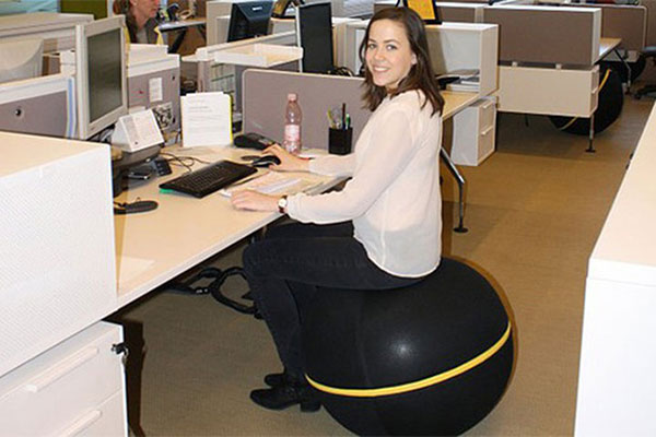 Ngồi 1 tiếng giảm 22 phút tuổi thọ: Bạn nên rèn ngay 8 thói quen này để sống lâu hơn Ngồi 1 tiếng giảm 22 phút tuổi thọ: Bạn nên rèn ngay 8 thói quen này để sống lâu hơn