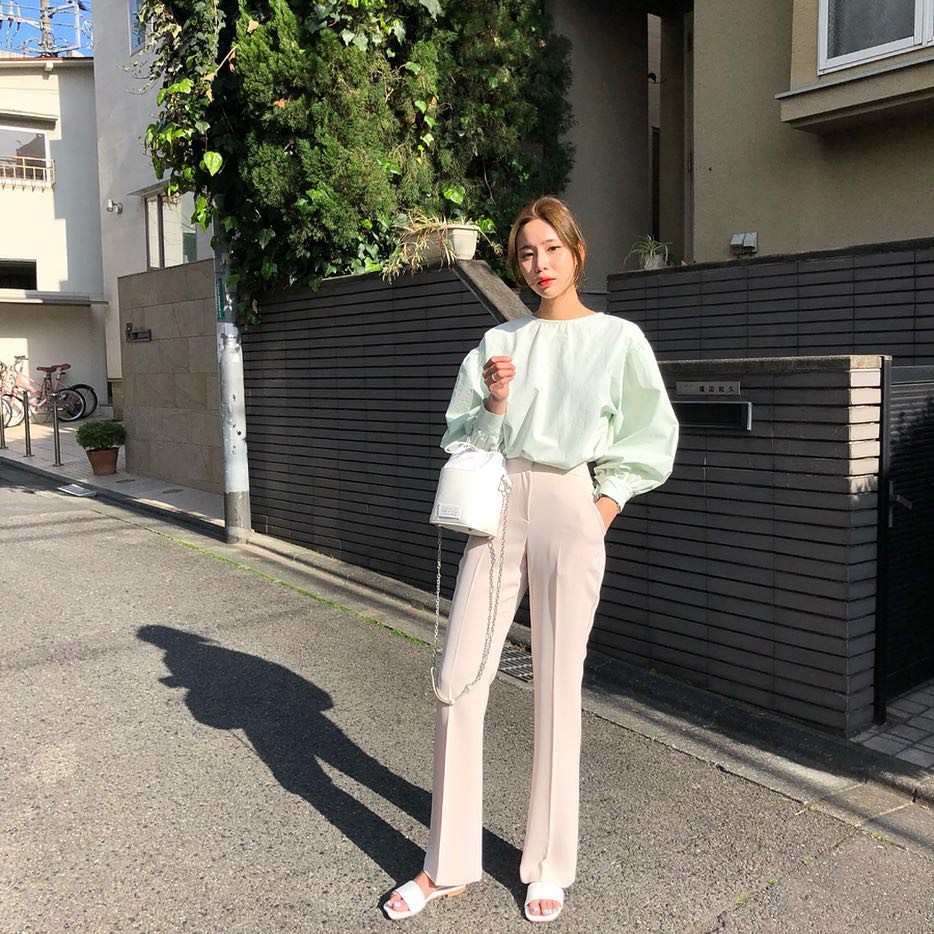 Ngoài 30 tuổi, đây là 4 kiểu quần sẽ đưa bạn chạm đến ngưỡng thanh lịch và thời thượng tuyệt đối