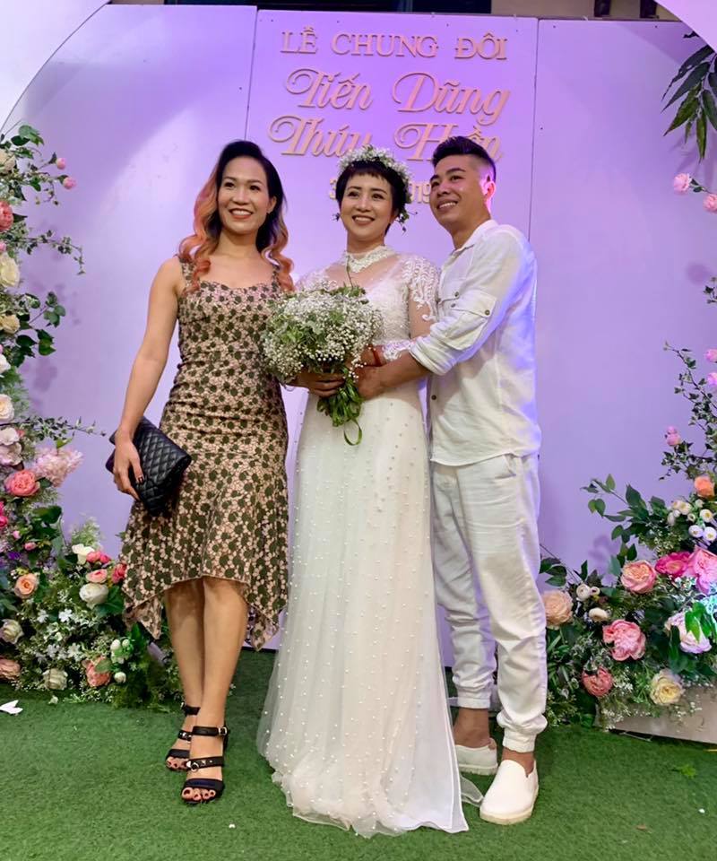 ‘Nữ hoàng Wushu’ Thúy Hiền kết hôn sau 13 năm chia tay Tú Dưa