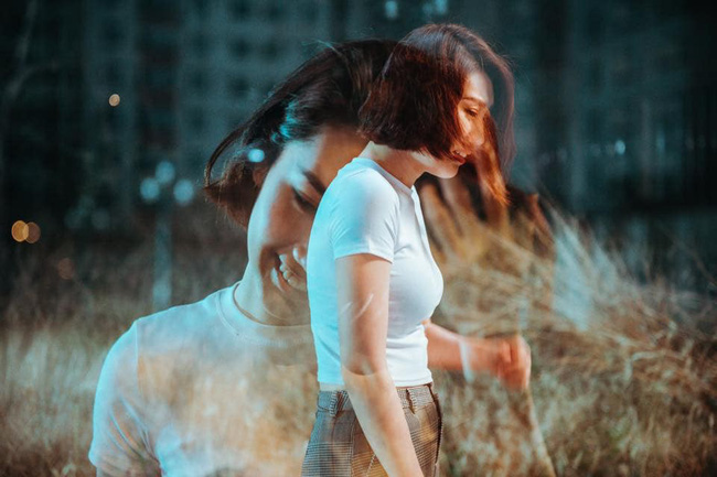 Sốc với phim y khoa Việt Nam có cảnh dàn y tá mặc váy lộ khe ngực sâu hun hút, bất ngờ nhất là nữ chính