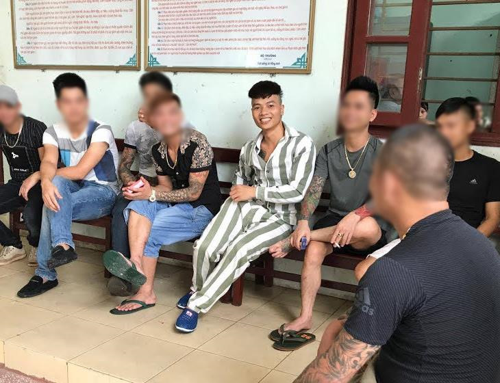 Kiếm 450 triệu đồng/tháng từ YouTube, Khá Bảnh dùng chiêu trò gì?