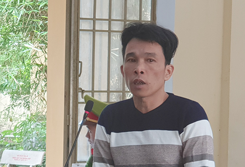 Người đàn ông dừng chém vợ cũ khi nghĩ về tình nghĩa và các con