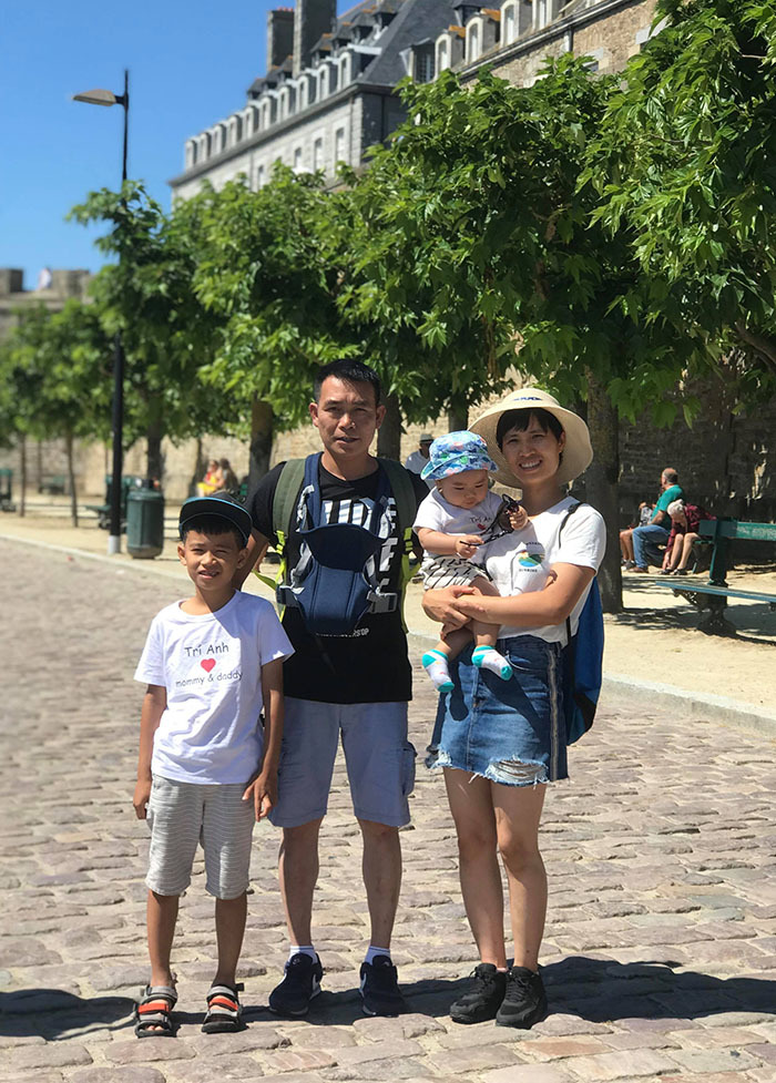 Người Việt ở nước ngoài: Học đại học xong sang đây rửa xe à?