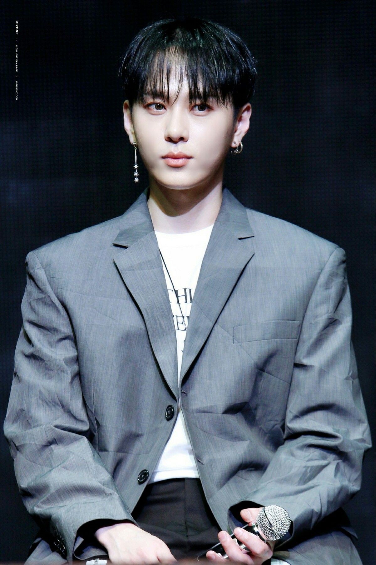 Bị MBC liệt vào danh sách chatroom tình dục, cựu thành viên Highlight gây phẫn nộ khi âm thầm nhập ngũ vào hôm nay Bị MBC liệt vào danh sách chatroom tình dục, cựu thành viên Highlight gây phẫn nộ khi âm thầm nhập ngũ vào hôm nay