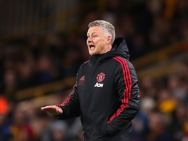 Tiếp tục gục ngã trước Wolves, HLV Solskjaer tỏ ra lo lắng với mục tiêu Top 4