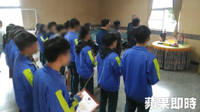 Sinh nhật đẫm máu của thiếu niên 15 tuổi: Nhảy lầu tự tử sau khi cãi nhau với bố, nghe lý do ai cũng cảm thấy vừa thương vừa giận