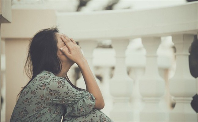 Chưa kịp hả hê thì một tin nhắn gửi đến khiến kẻ cướp được chồng người tức nổ phổi song vẫn phải câm nín