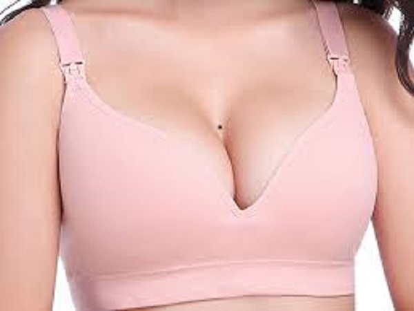 Đàn bà có nốt ruồi nằm ở 4 vị trí này của ngực thì đại phúc đại quý, may mắn cả đời