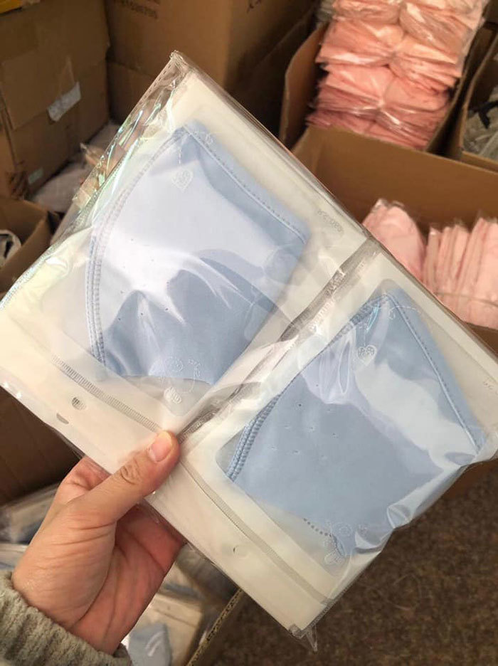 Thời trang ninja mới, chị em đồng loạt đeo ra đường trông quá sợ