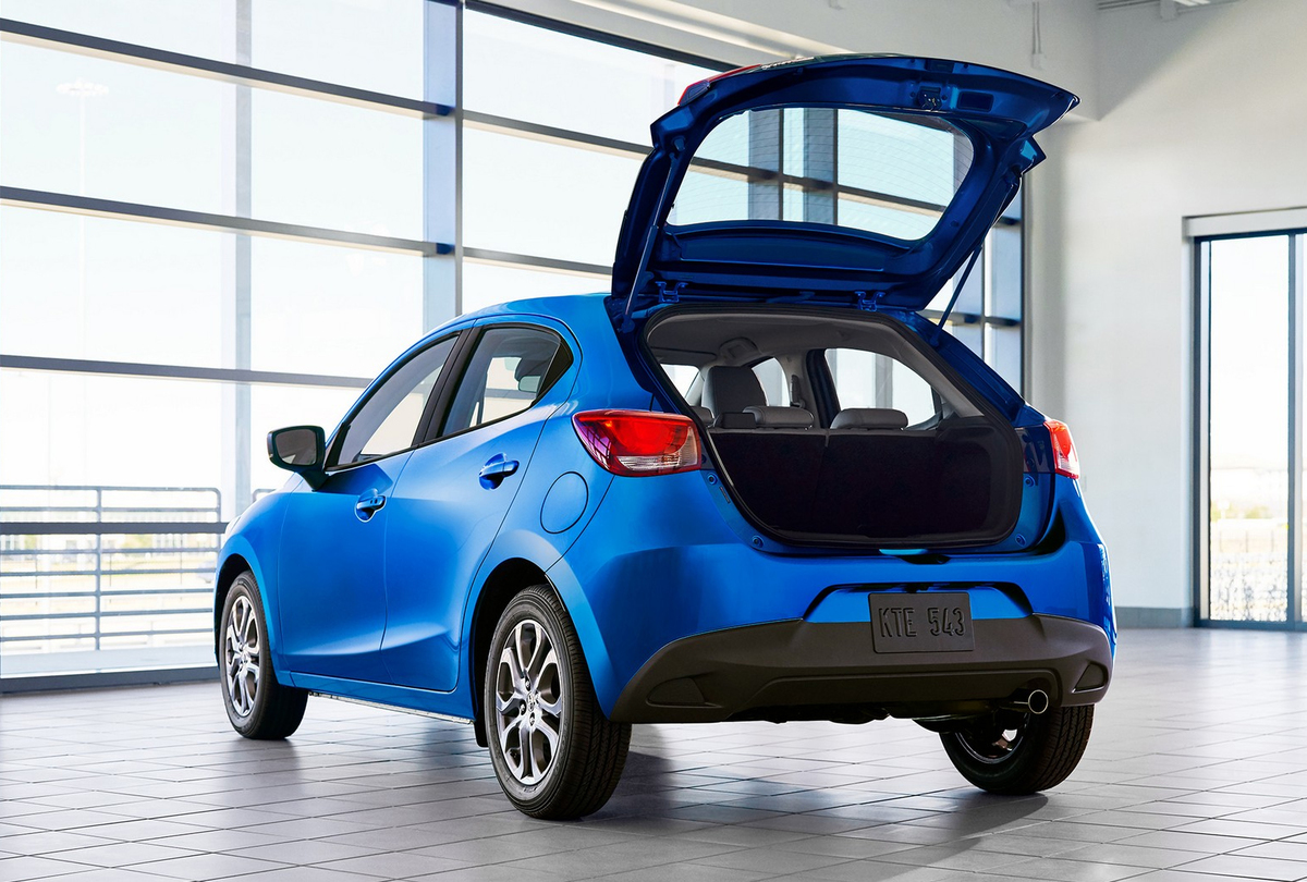 Yaris hatchback thế hệ mới - nửa Toyota, nửa Mazda