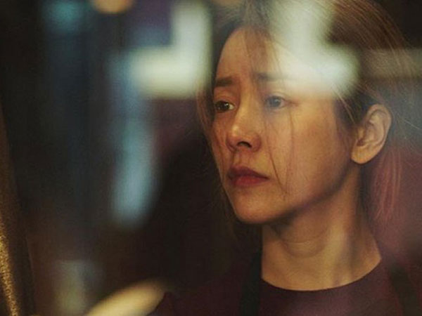 Tưởng đó là ngày hạnh phúc nhất đời con gái, thế mà đêm tân hôn tôi lại nằm ôm gối nghẹn ngào khóc trong uất hận