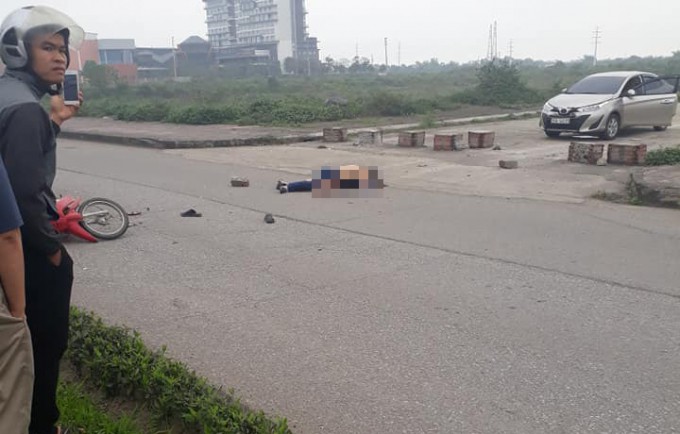 Người chứng kiến cô gái bị đâm nhiều nhát, tử vong ở Ninh Bình: Thanh niên nằm lên người nạn nhân rồi khóc